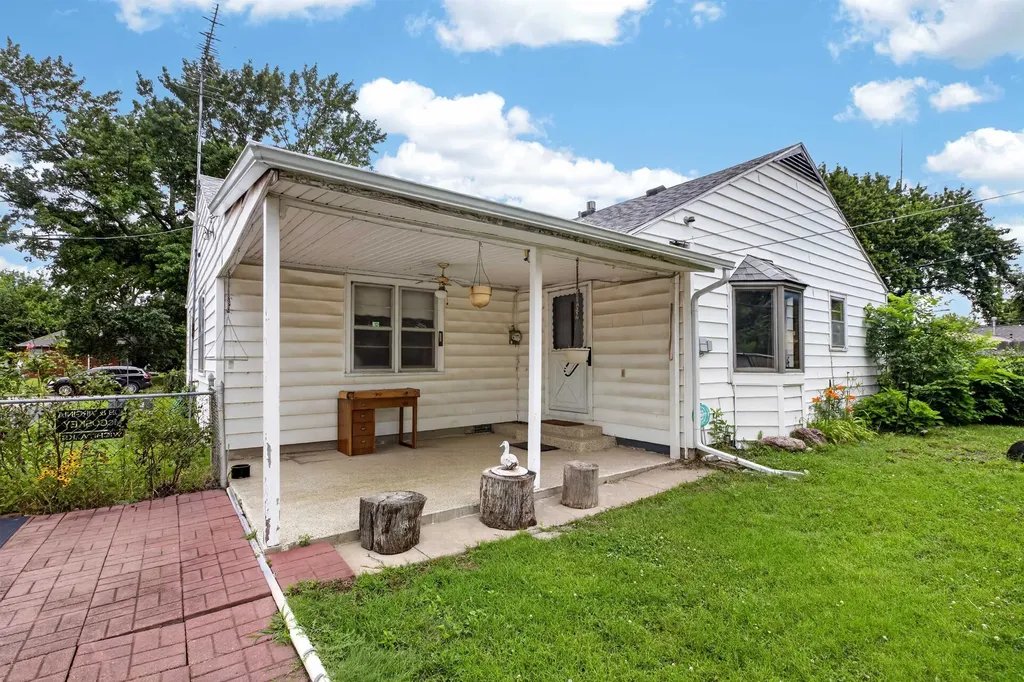1034 S Vine Street Wichita KS 67213