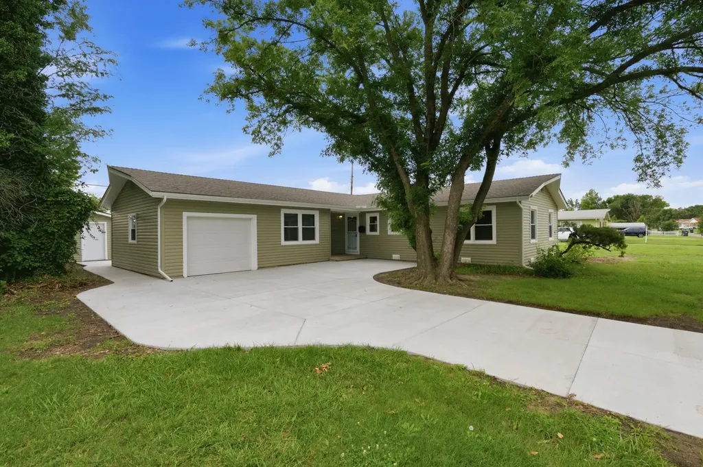 2918 N Vassar Wichita KS 67220