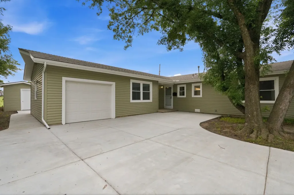 2918 N Vassar Wichita KS 67220