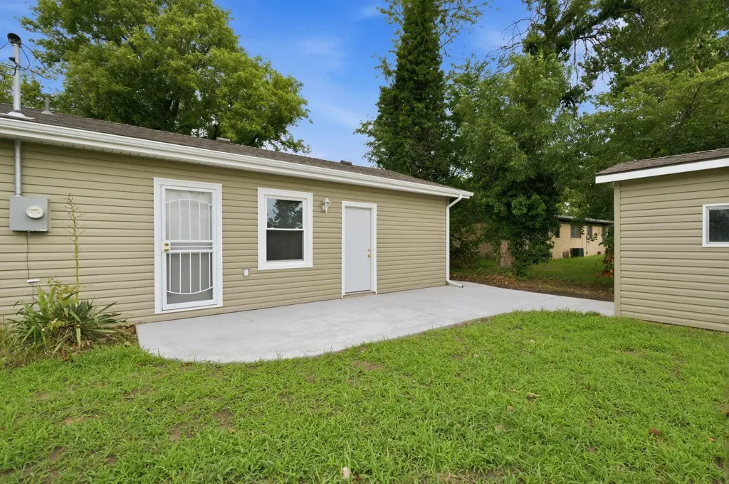 2918 N Vassar Wichita KS 67220