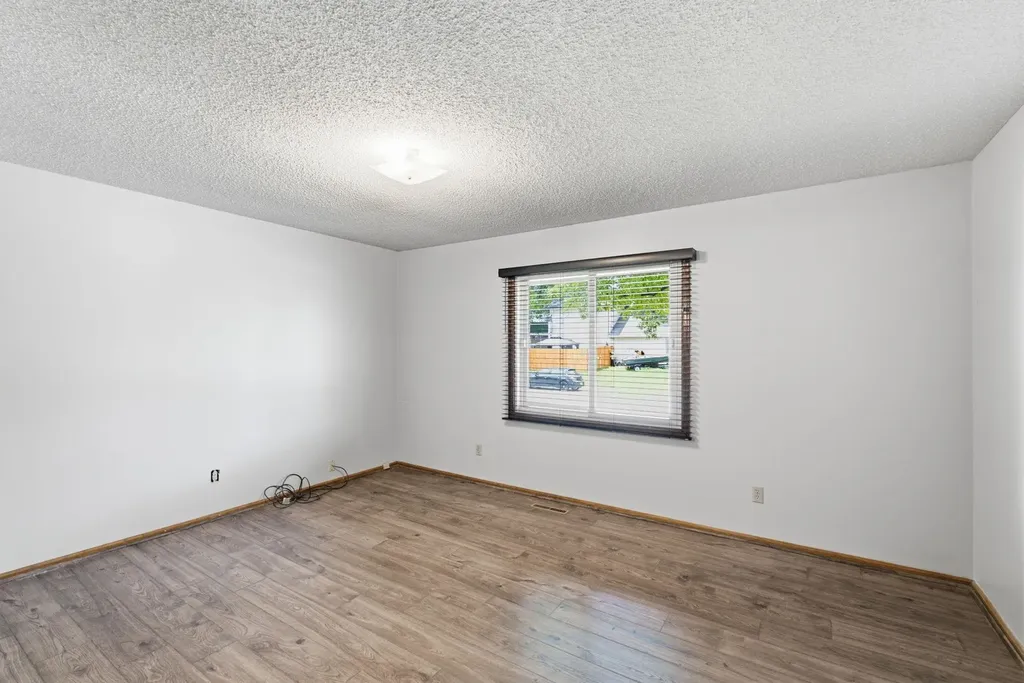 406 N Shefford Wichita KS 67212