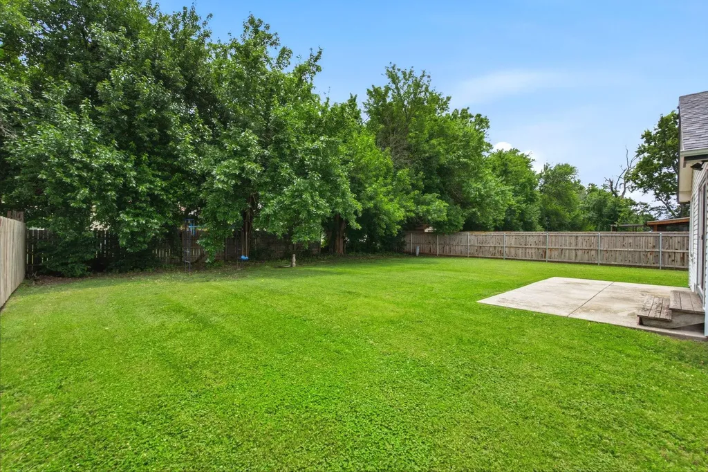 406 N Shefford Wichita KS 67212
