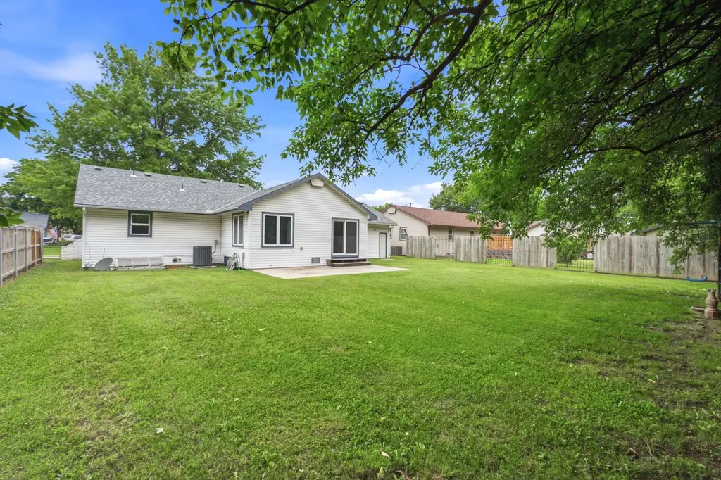 406 N Shefford Wichita KS 67212