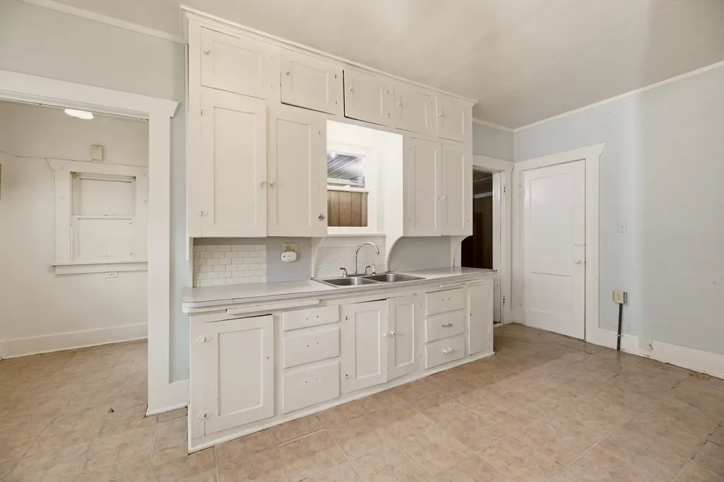 231 N Exposition Avenue Wichita KS 67203
