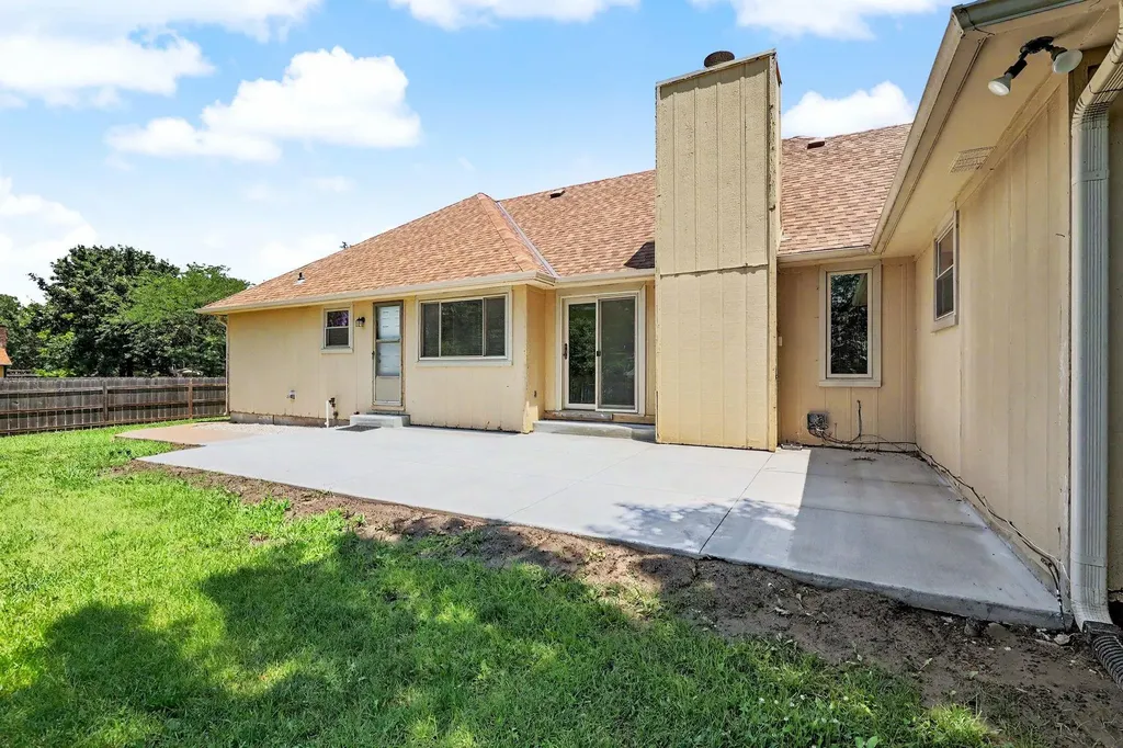 7511 E 24th Court N Wichita KS 67226