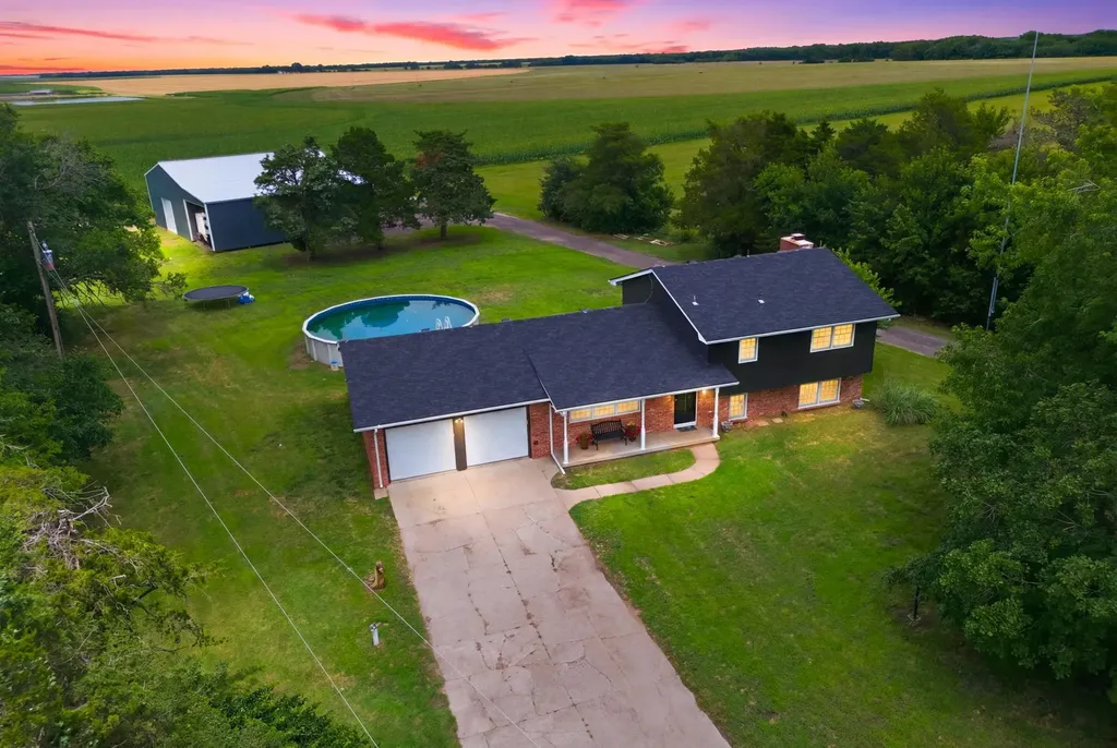5632 SW 84th Sedgwick KS 67135