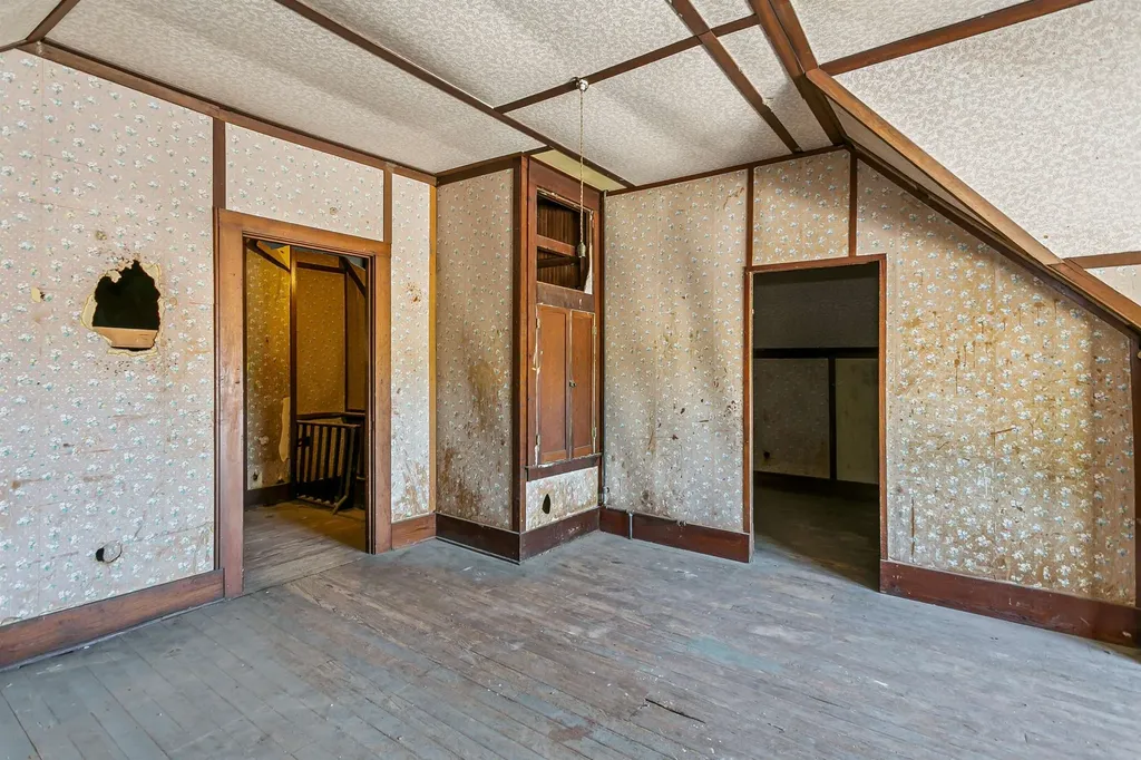 619 N Santa Fe Augusta KS 67010-0000