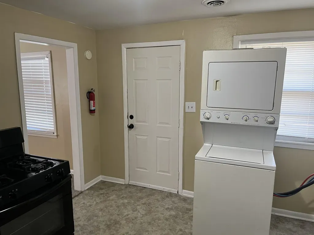 1301 N Piatt Wichita KS 67214