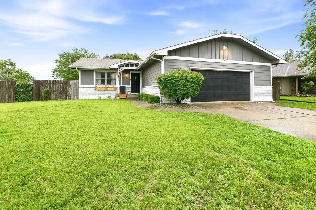 1153 S Burrus Wichita KS 67207