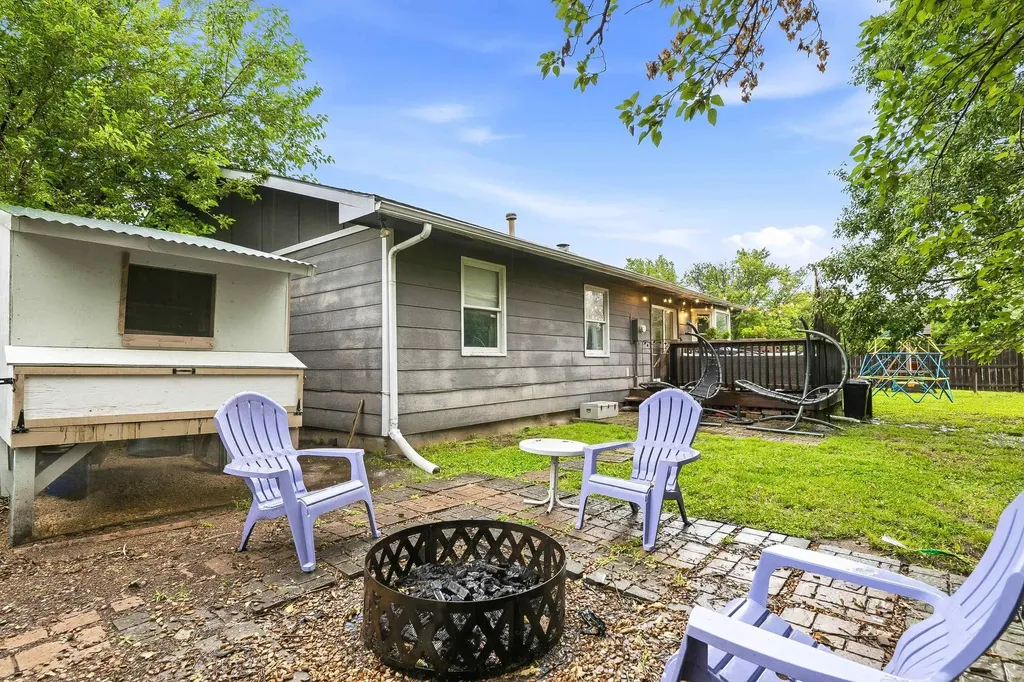 1153 S Burrus Wichita KS 67207