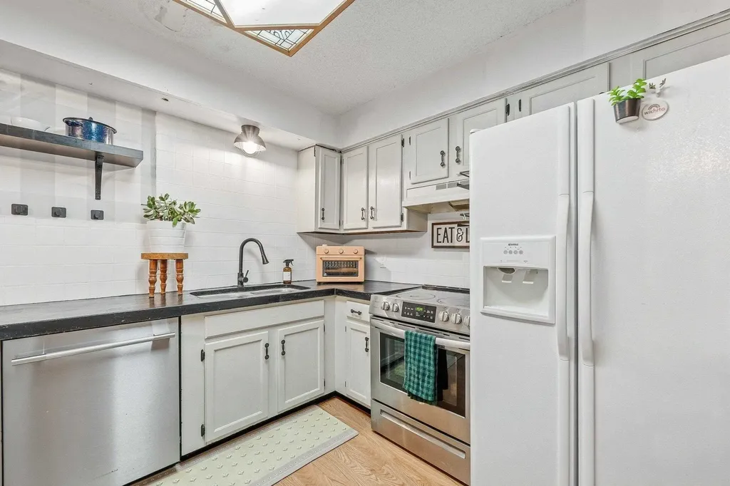 1153 S Burrus Wichita KS 67207