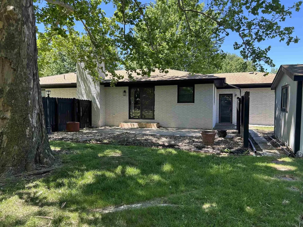 1300 S Fieldcrest Wichita KS 67209