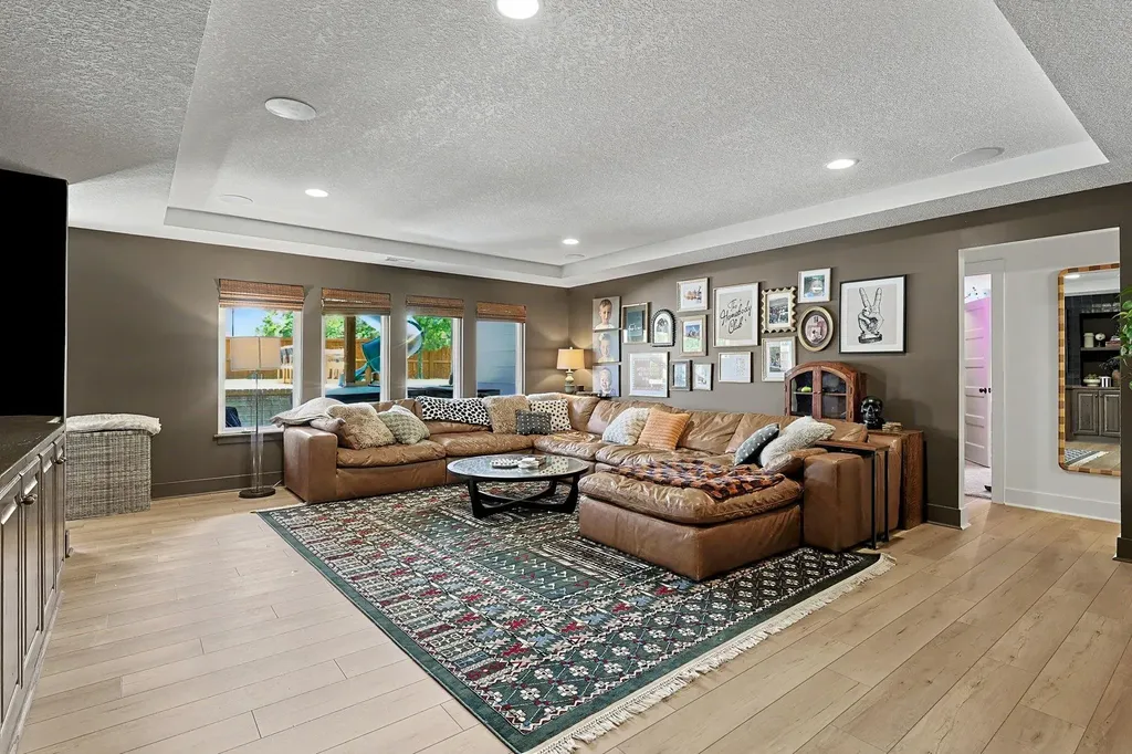 104 N Kennedy Wichita KS 67235