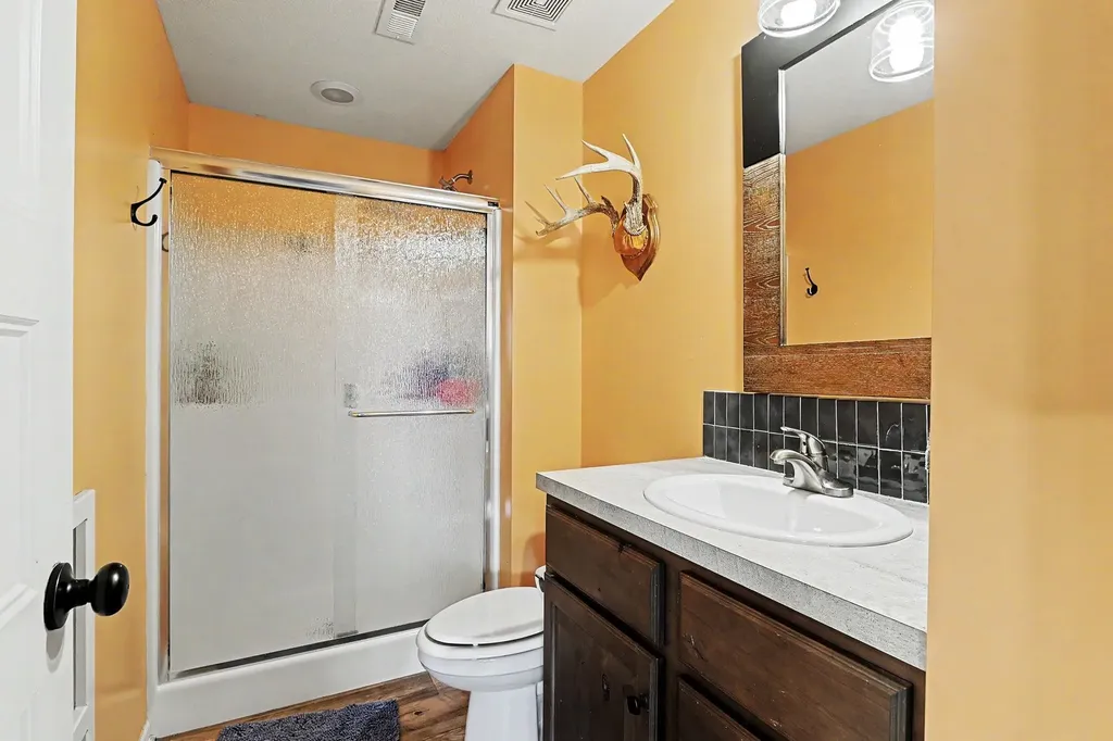 104 N Kennedy Wichita KS 67235