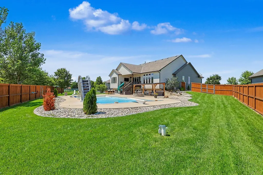 104 N Kennedy Wichita KS 67235