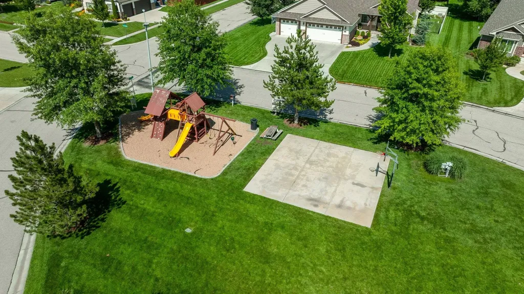 104 N Kennedy Wichita KS 67235