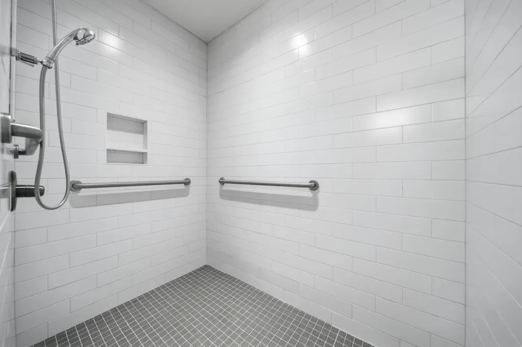 1013 E Waters Edge Street Derby KS 67037