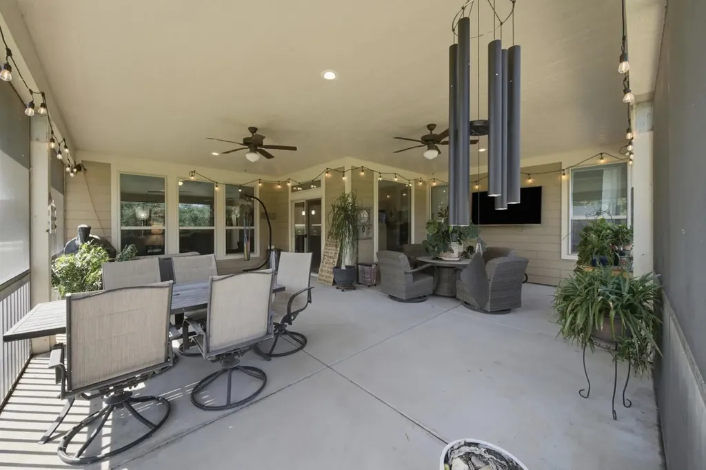 1013 E Waters Edge Street Derby KS 67037
