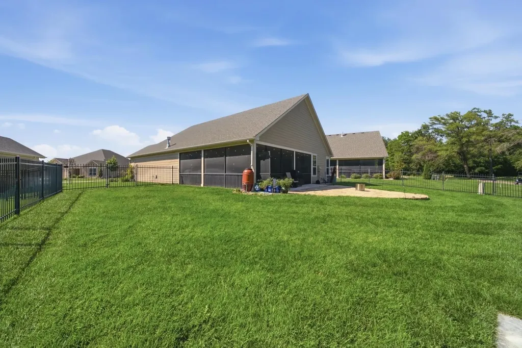 1013 E Waters Edge Street Derby KS 67037