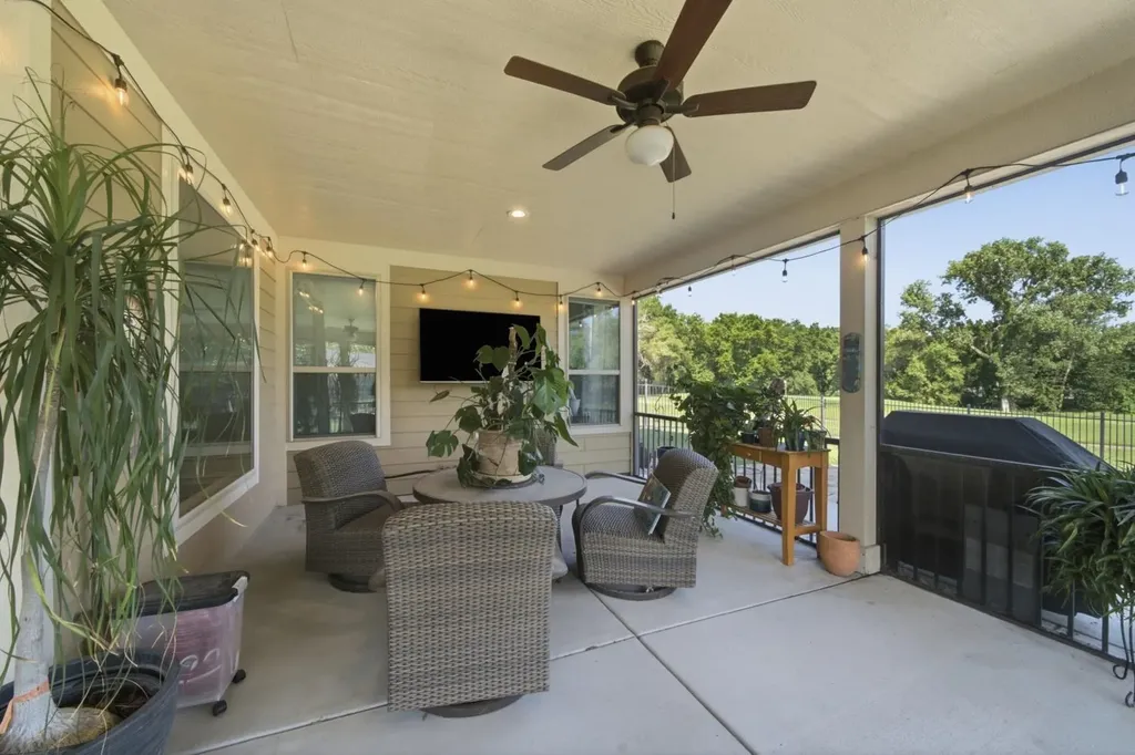 1013 E Waters Edge Street Derby KS 67037