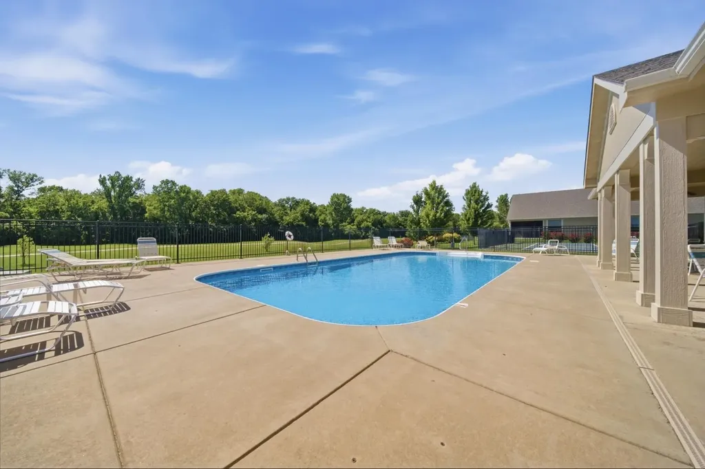 1013 E Waters Edge Street Derby KS 67037