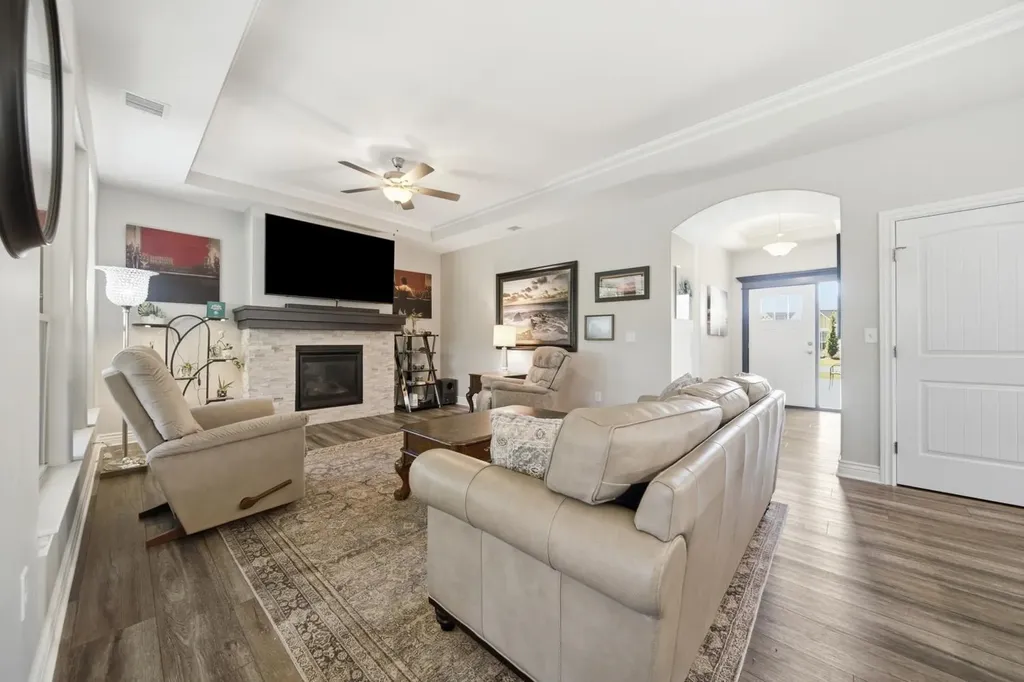 1013 E Waters Edge Street Derby KS 67037