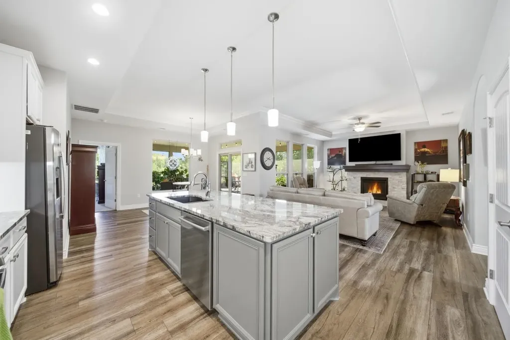1013 E Waters Edge Street Derby KS 67037