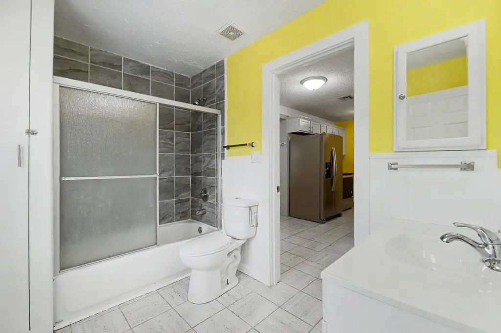 2154 S Seneca Street Wichita KS 67213