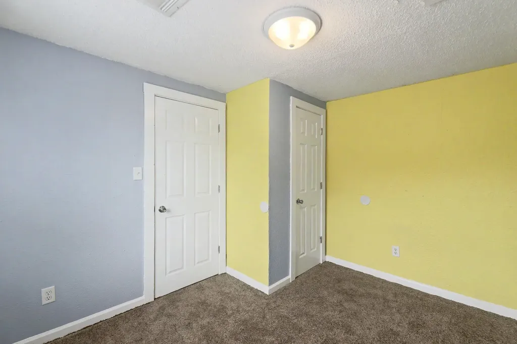 2154 S Seneca Street Wichita KS 67213