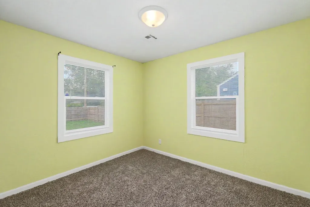 2154 S Seneca Street Wichita KS 67213