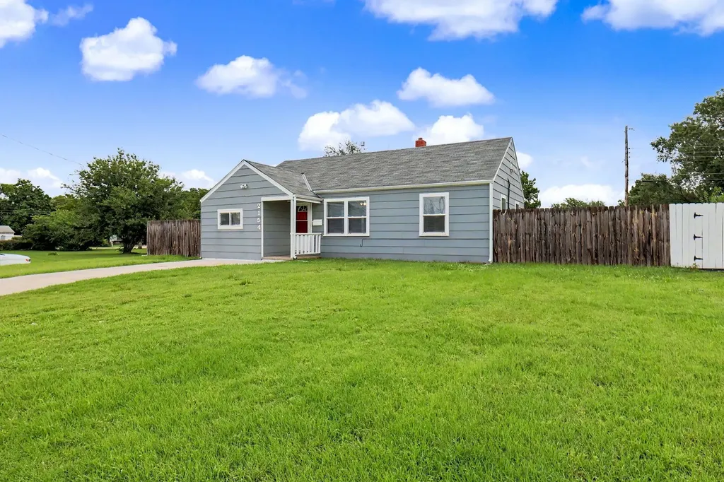 2154 S Seneca Street Wichita KS 67213