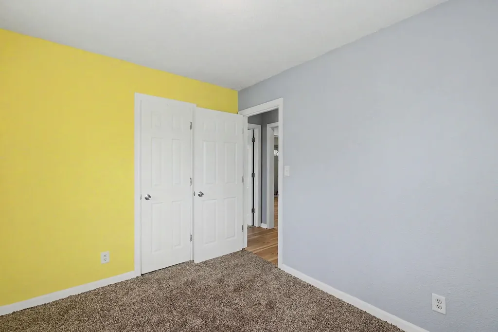 2154 S Seneca Street Wichita KS 67213