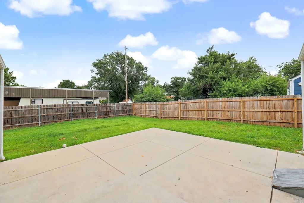 2154 S Seneca Street Wichita KS 67213
