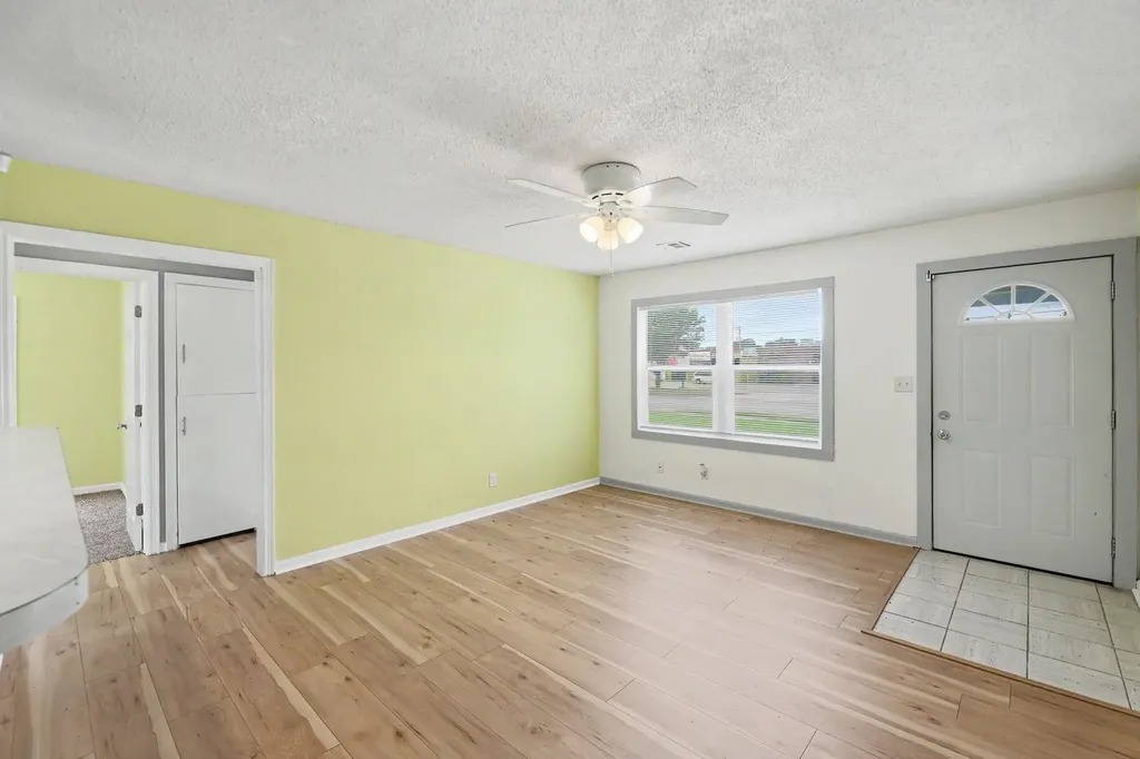 2154 S Seneca Street Wichita KS 67213