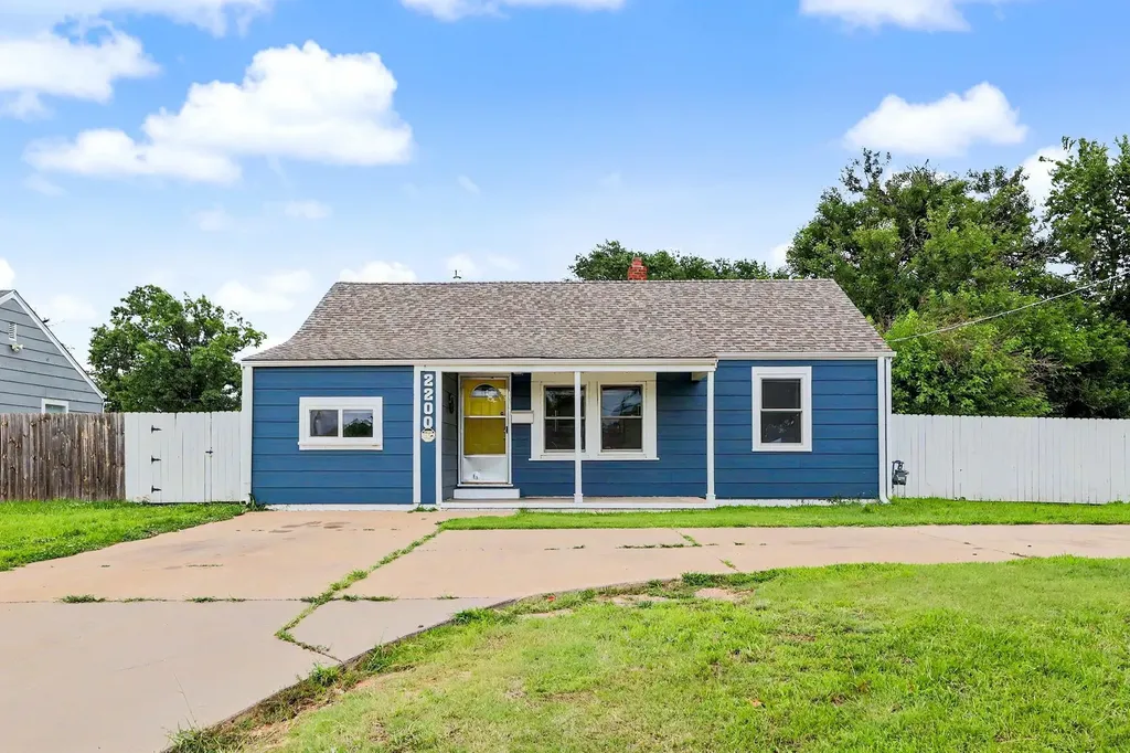 2200 S Seneca Wichita KS 67213