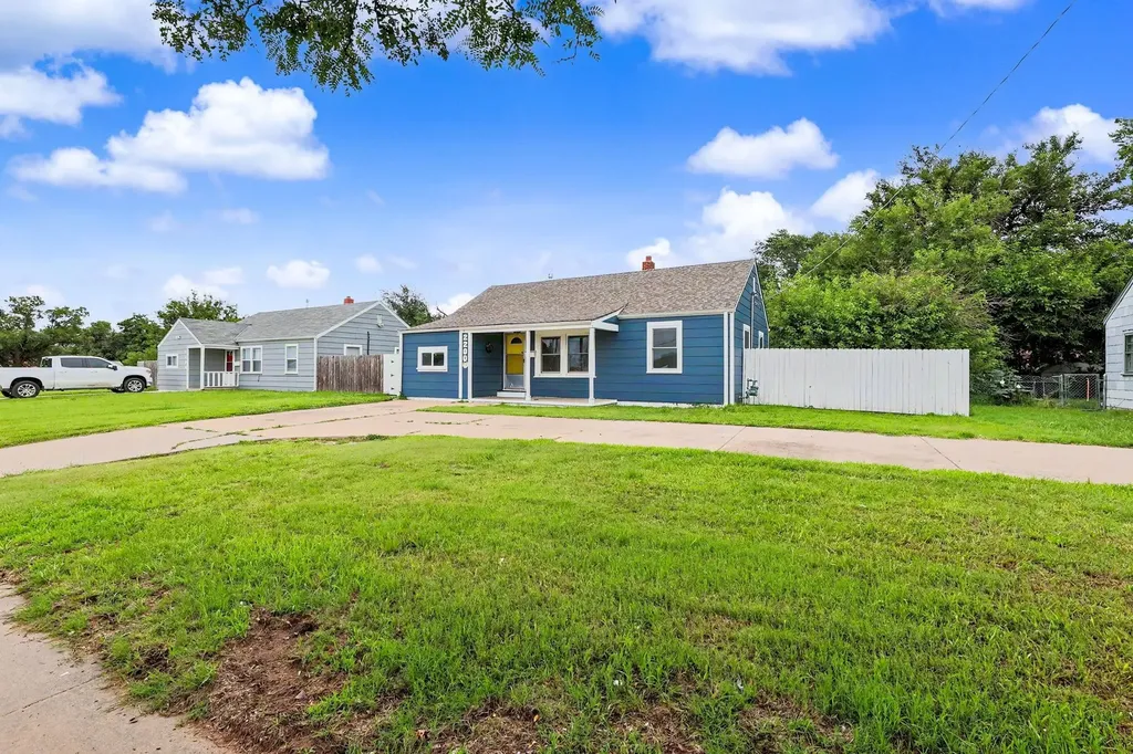 2200 S Seneca Wichita KS 67213