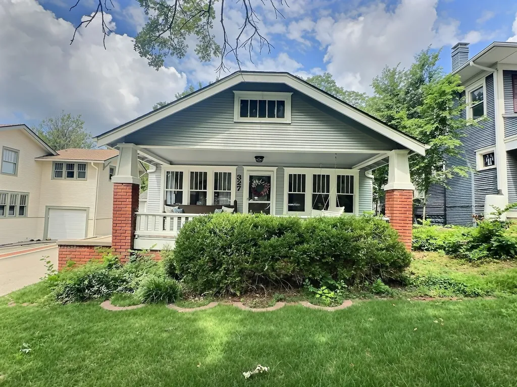 327 S Clifton Wichita KS 67218