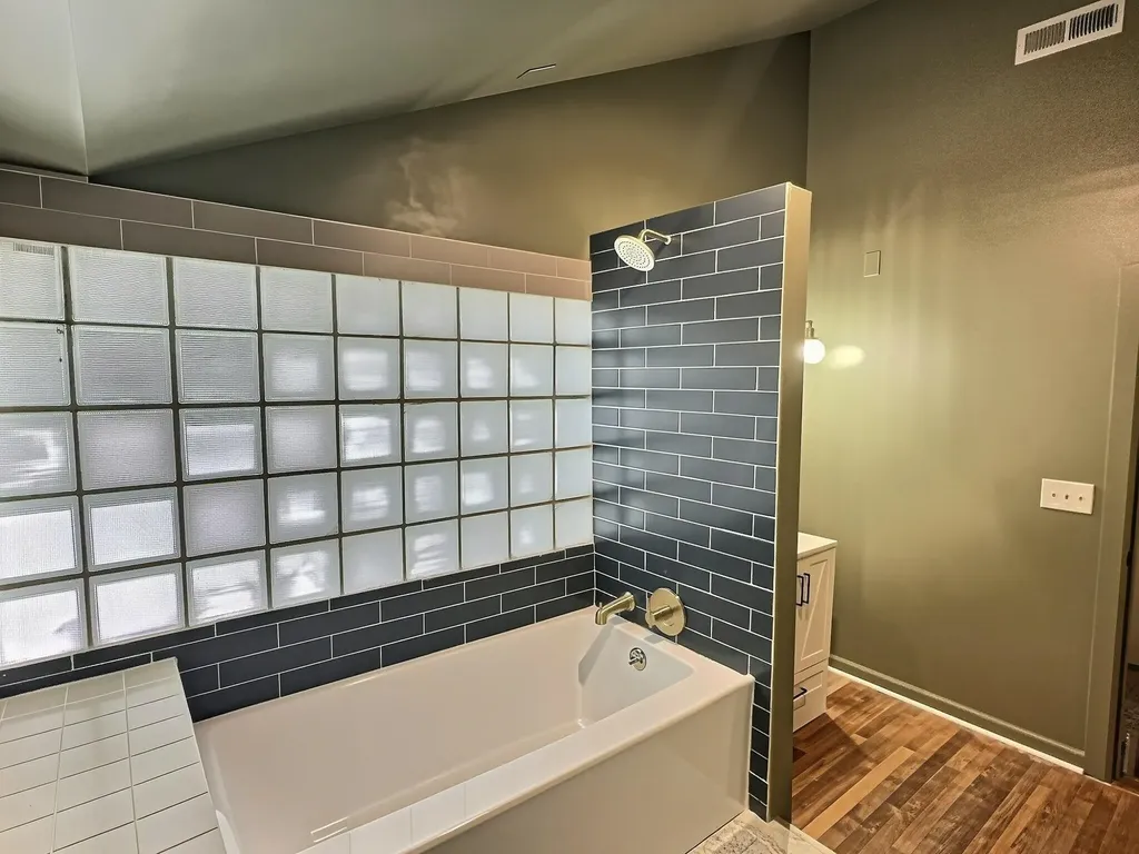 327 S Clifton Wichita KS 67218