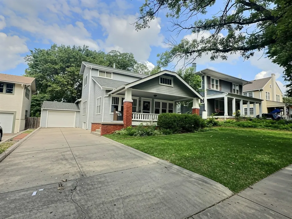 327 S Clifton Wichita KS 67218