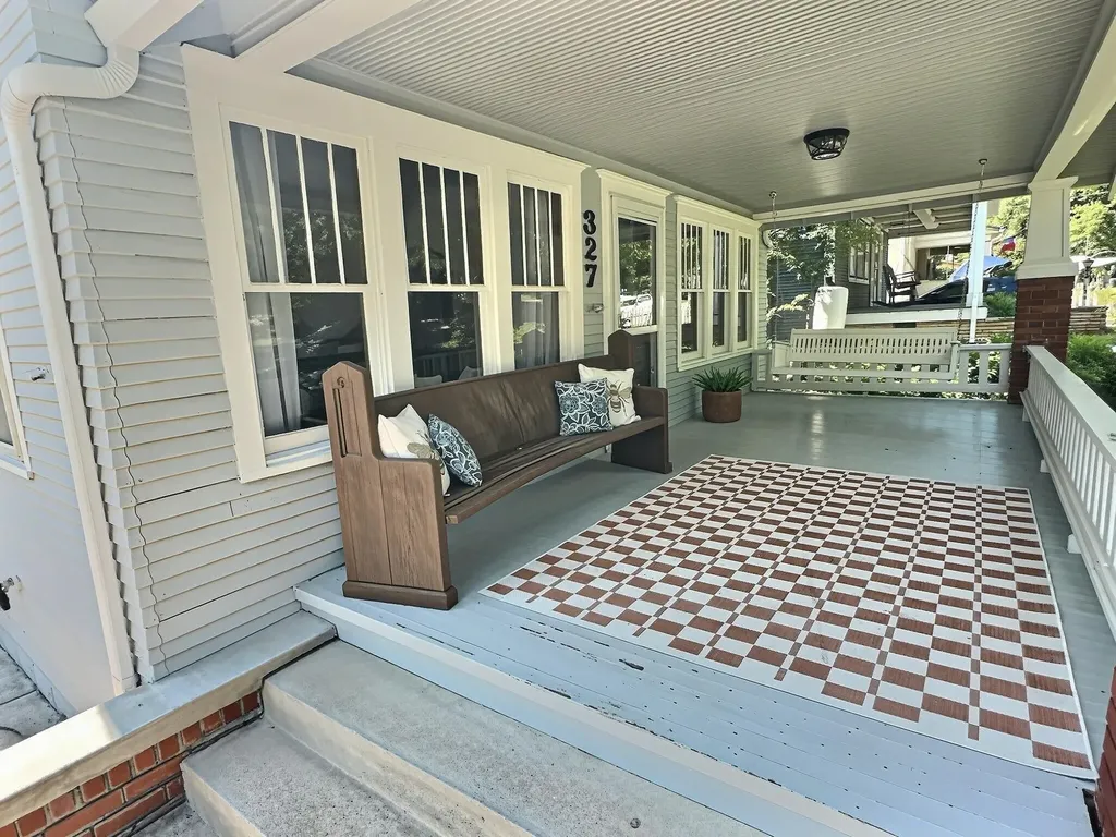 327 S Clifton Wichita KS 67218