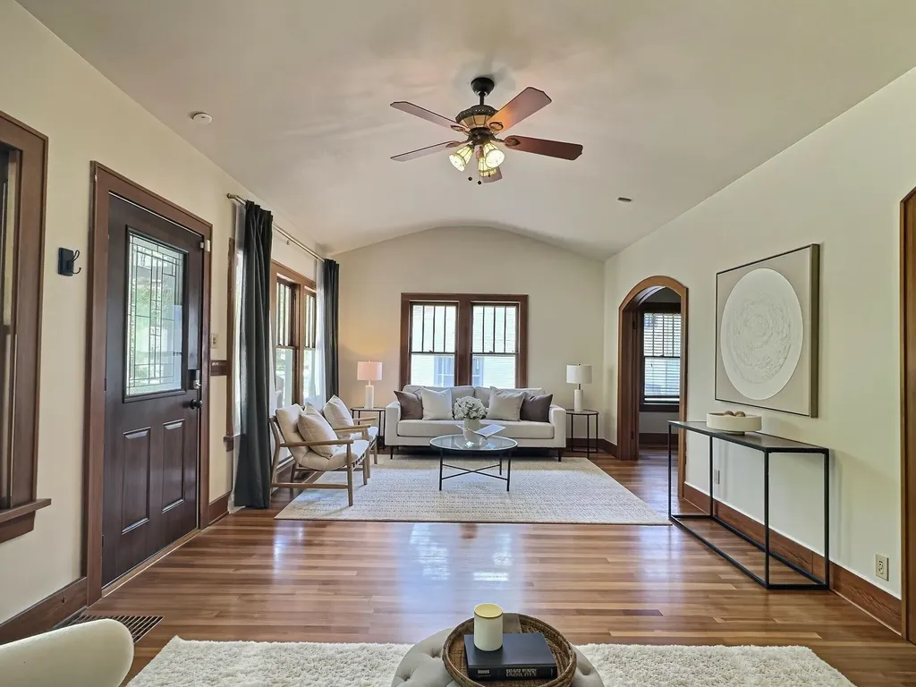 327 S Clifton Wichita KS 67218