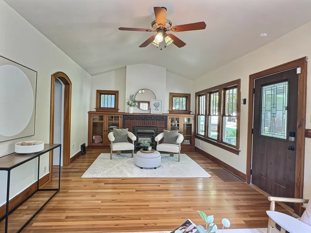 327 S Clifton Wichita KS 67218