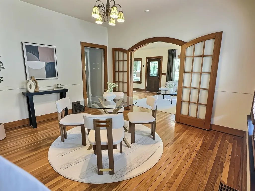 327 S Clifton Wichita KS 67218