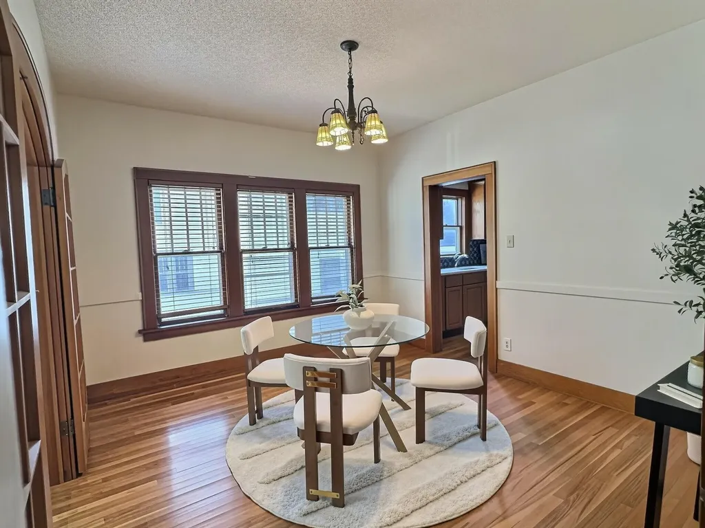 327 S Clifton Wichita KS 67218