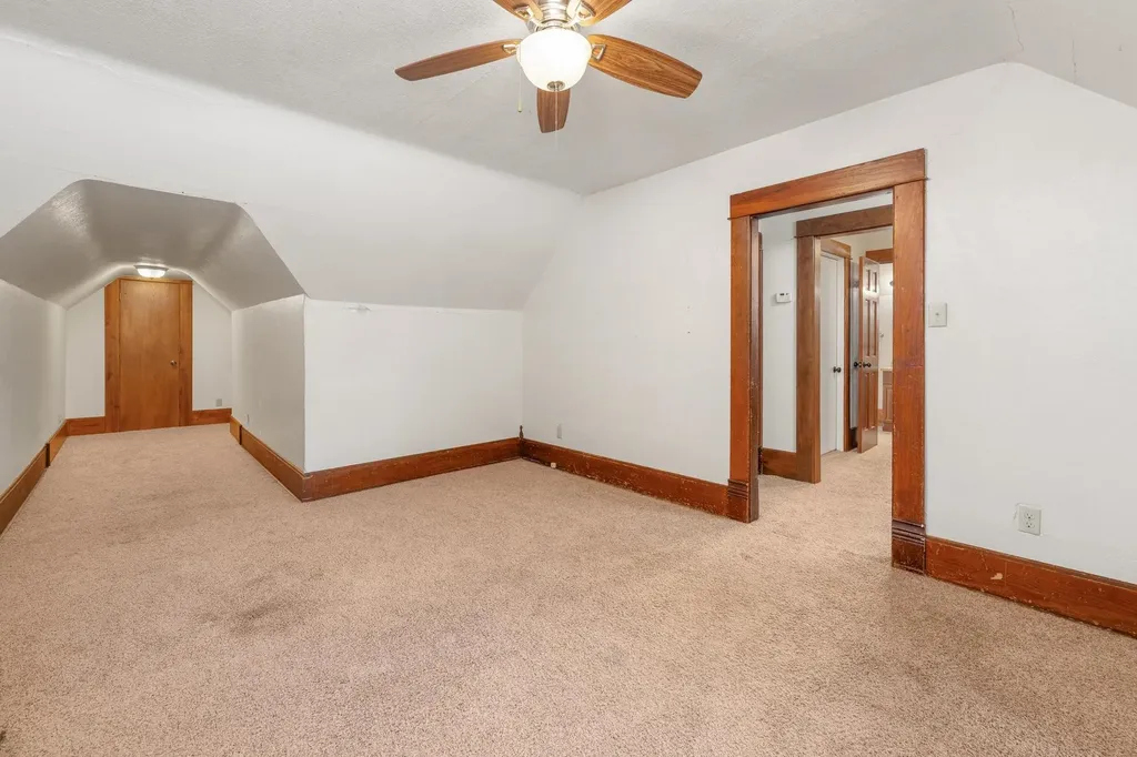 802 N Linden Street Belle Plaine KS 67013