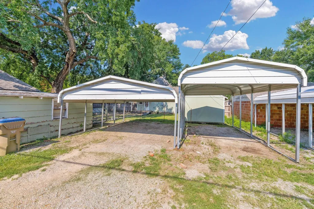 802 N Linden Street Belle Plaine KS 67013