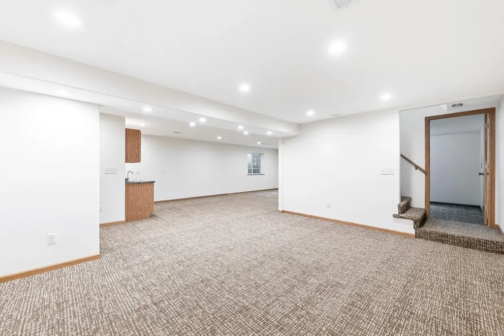 2142 N Malcolm Street Wichita KS 67208