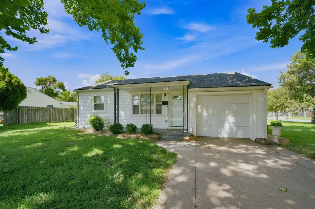 1753 N Saint Paul Avenue Wichita KS 67203