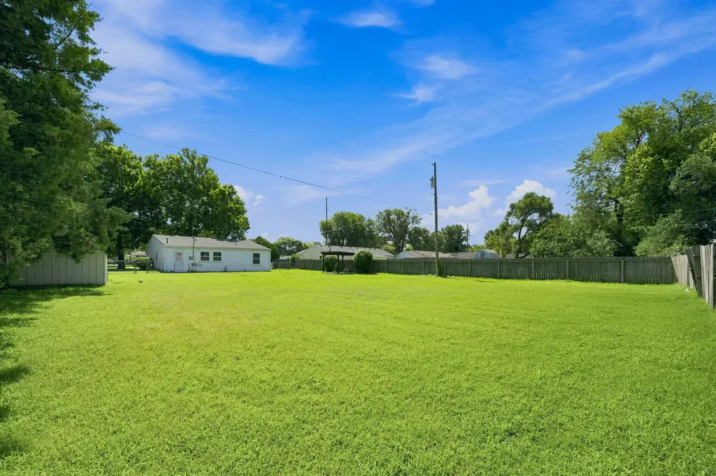 1753 N Saint Paul Avenue Wichita KS 67203