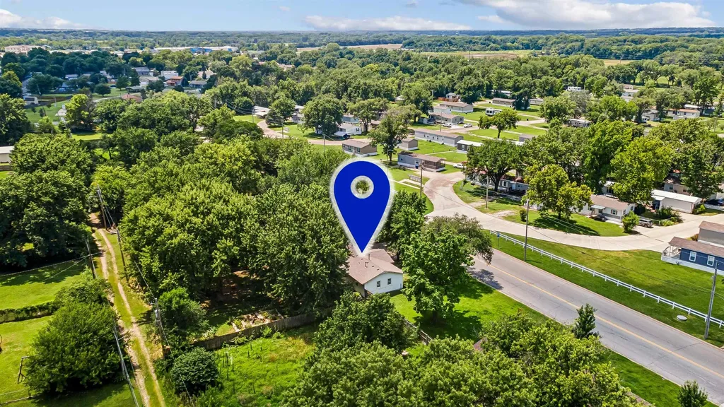 1220 N Money Avenue Augusta KS 67010